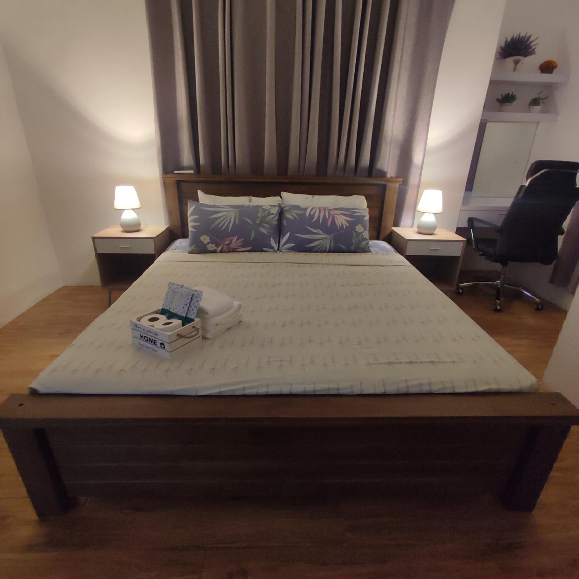 Luxury Spacious 2Br In Salcedo Village Manila Exterior photo