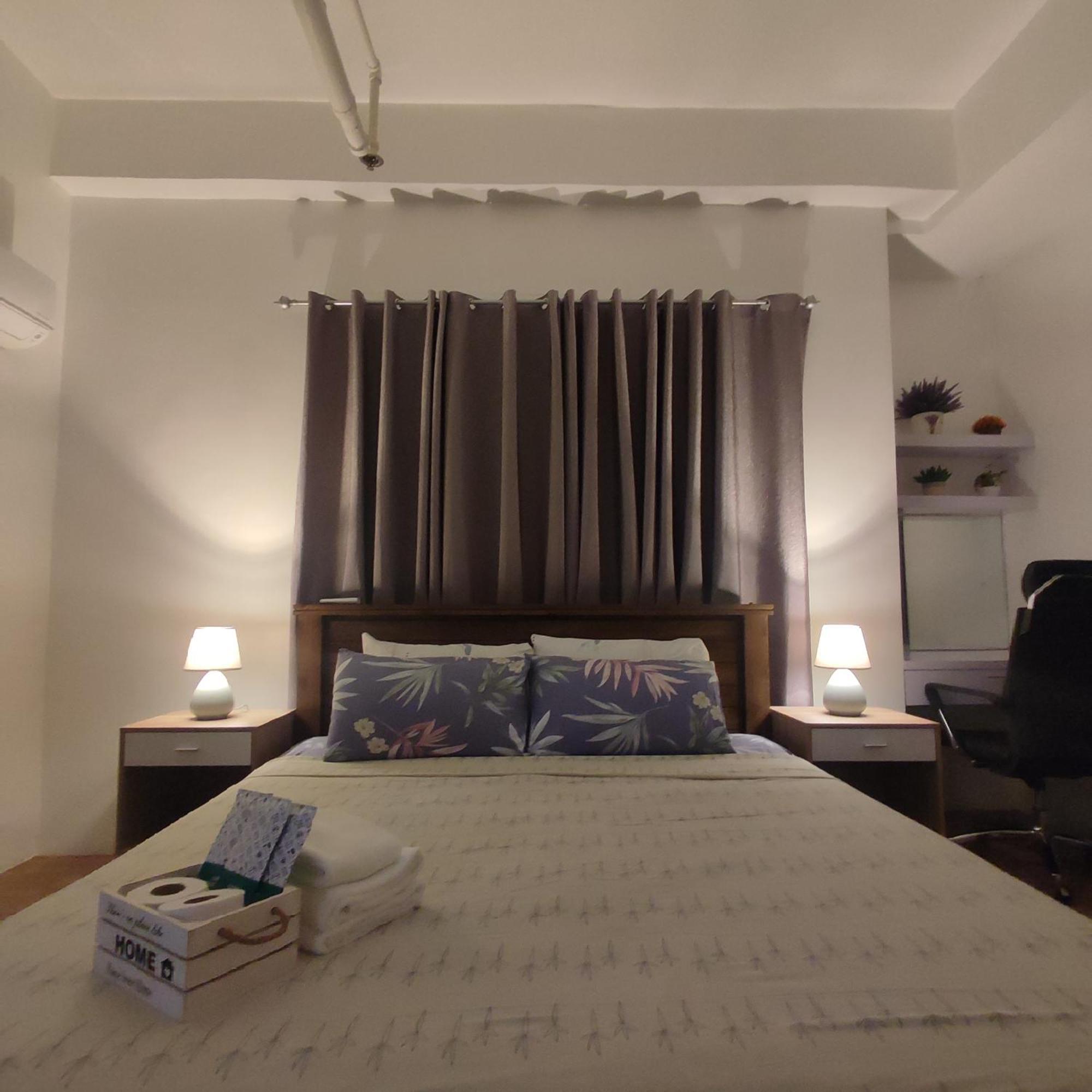 Luxury Spacious 2Br In Salcedo Village Manila Exterior photo