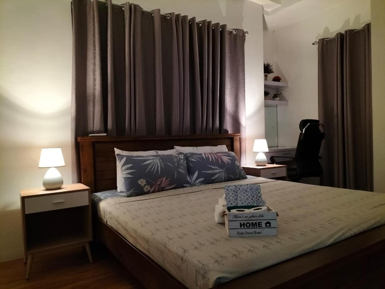 Luxury Spacious 2Br In Salcedo Village Manila Exterior photo