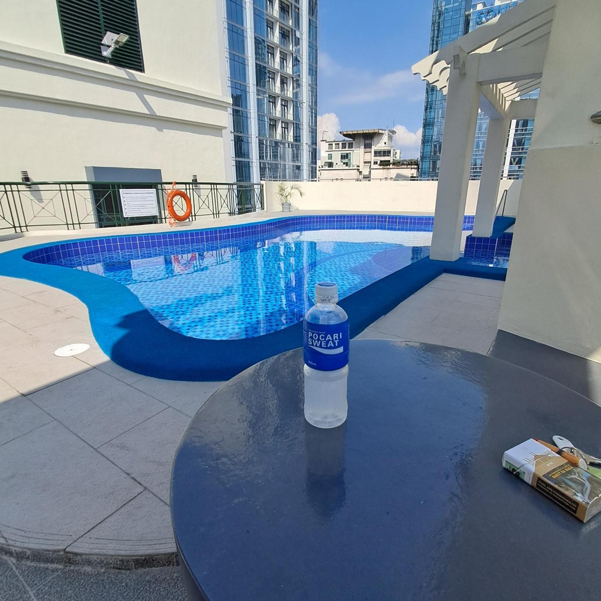 Luxury Spacious 2Br In Salcedo Village Manila Exterior photo