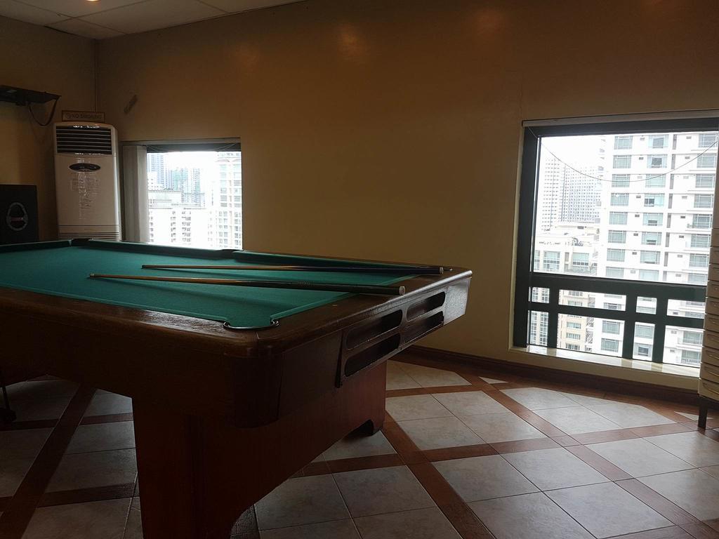 Luxury Spacious 2Br In Salcedo Village Manila Exterior photo