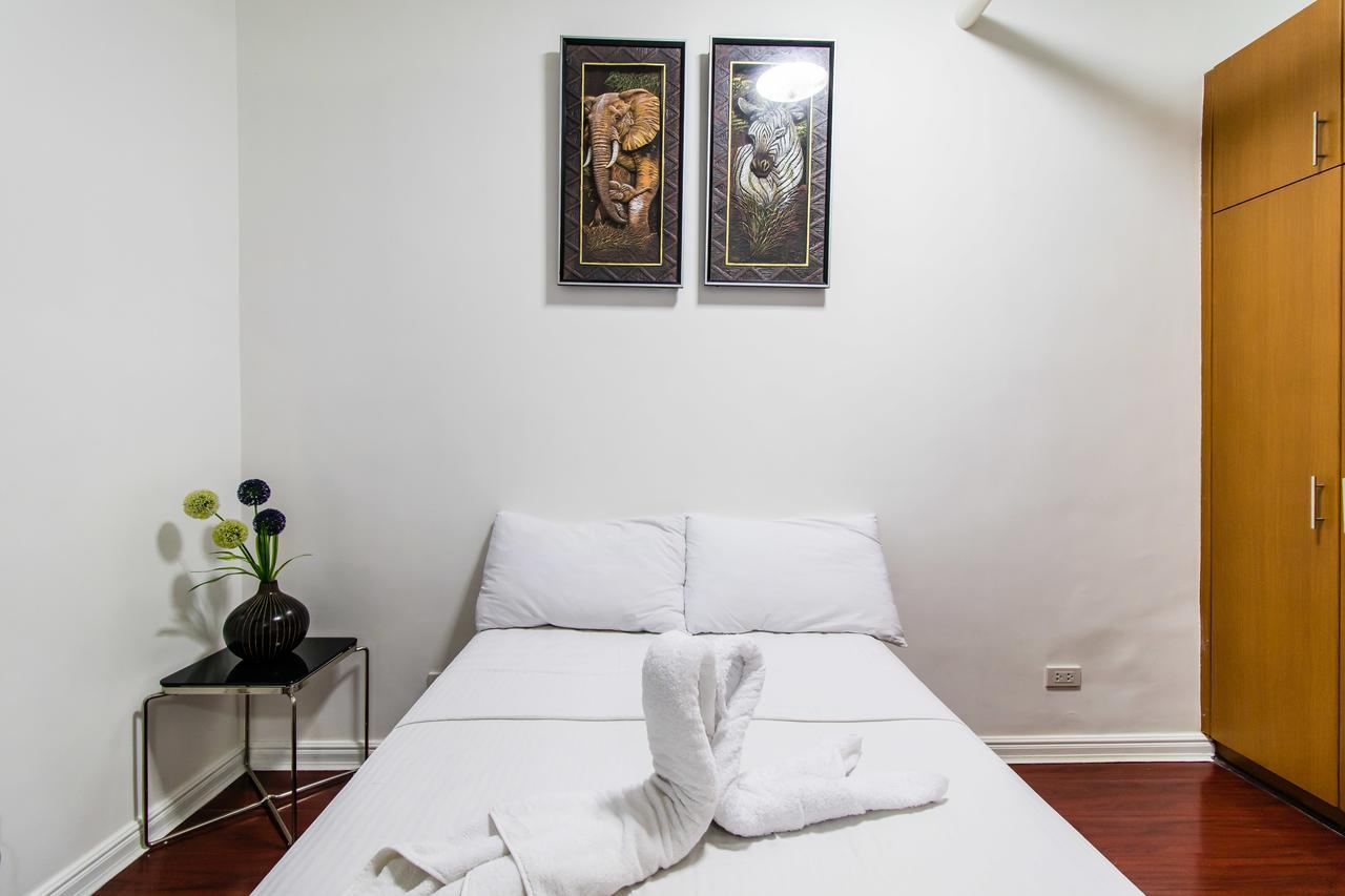 Luxury Spacious 2Br In Salcedo Village Manila Exterior photo