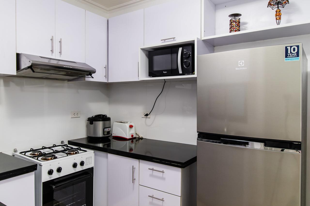 Luxury Spacious 2Br In Salcedo Village Manila Exterior photo