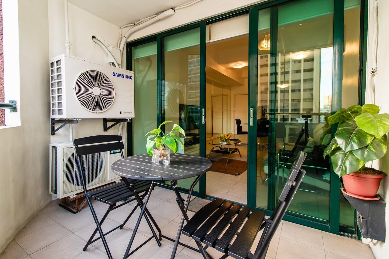 Luxury Spacious 2Br In Salcedo Village Manila Exterior photo