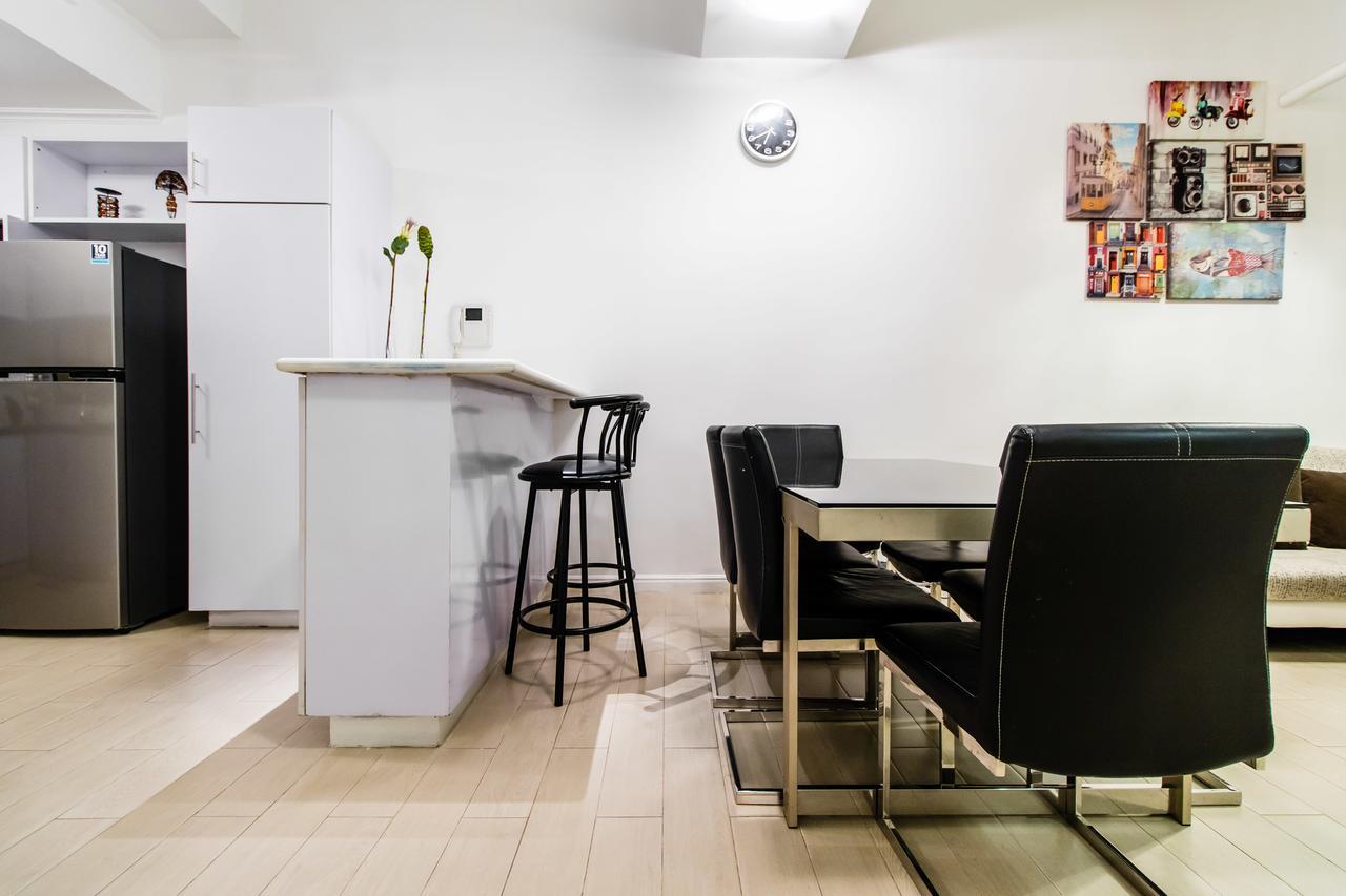 Luxury Spacious 2Br In Salcedo Village Manila Exterior photo